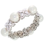 Pearl bracelet by Ellagem